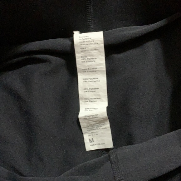 Fabletics shorts - Picture 3 of 7